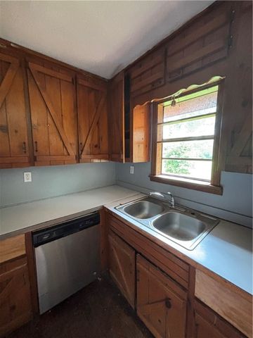 1333 County Road 216, Eureka Springs, AR 72632