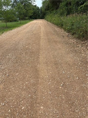 1333 County Road 216, Eureka Springs, AR 72632