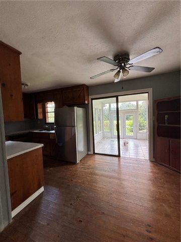 1333 County Road 216, Eureka Springs, AR 72632