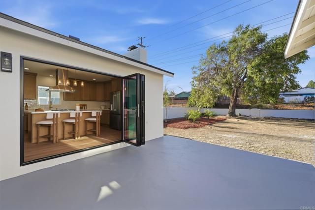 8330 Dallas St, La Mesa, CA 91942