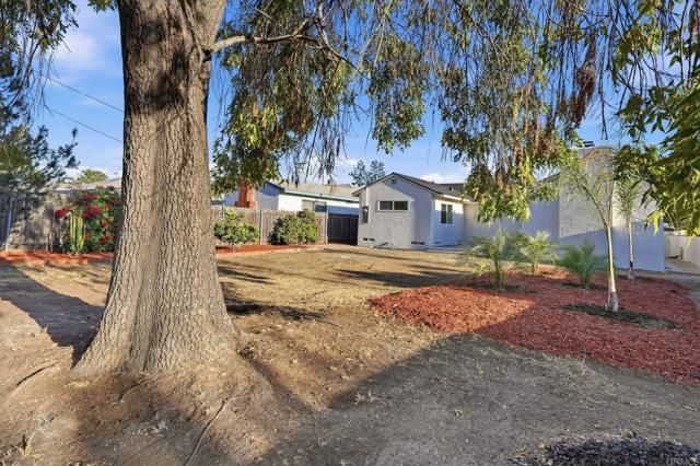 8330 Dallas St, La Mesa, CA 91942