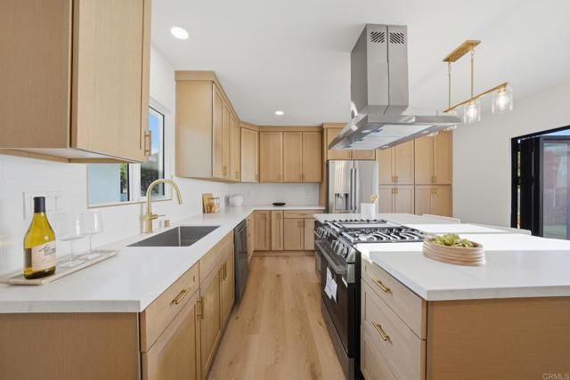 8330 Dallas St, La Mesa, CA 91942