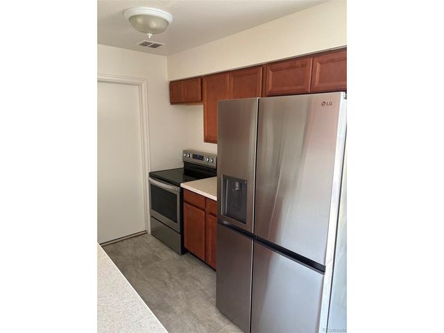 9315 W Girard Pl, Lakewood, CO 80227