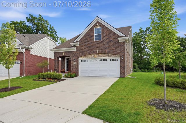 11789 Hines Place Drive, Livonia, MI 48150