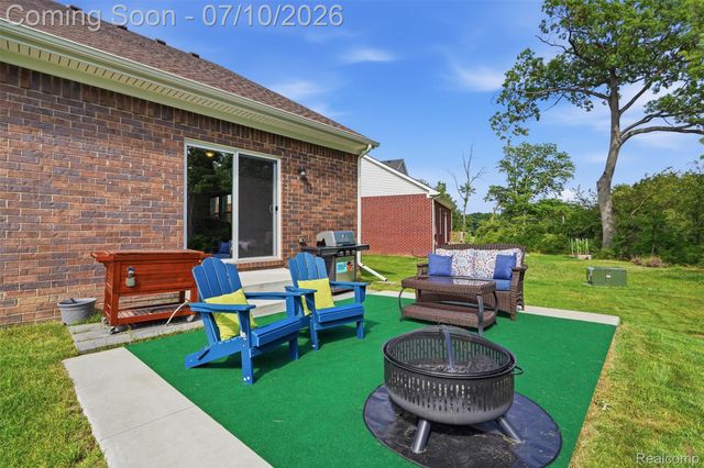 11789 Hines Place Drive, Livonia, MI 48150