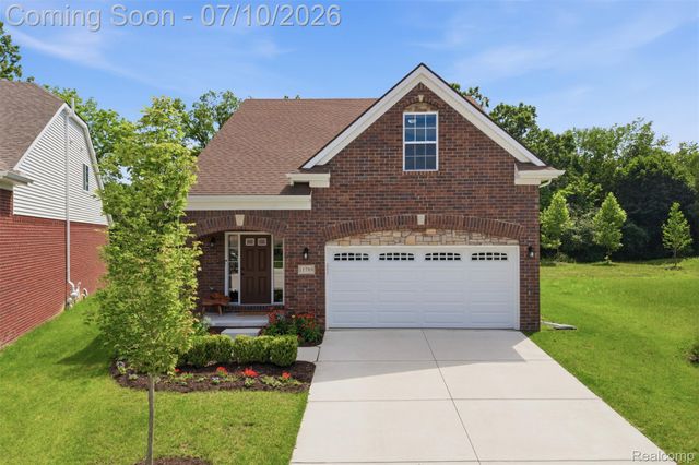 11789 Hines Place Drive, Livonia, MI 48150