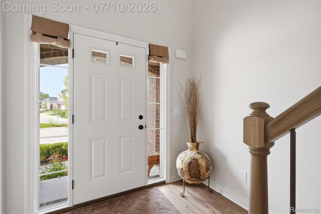 11789 Hines Place Drive, Livonia, MI 48150