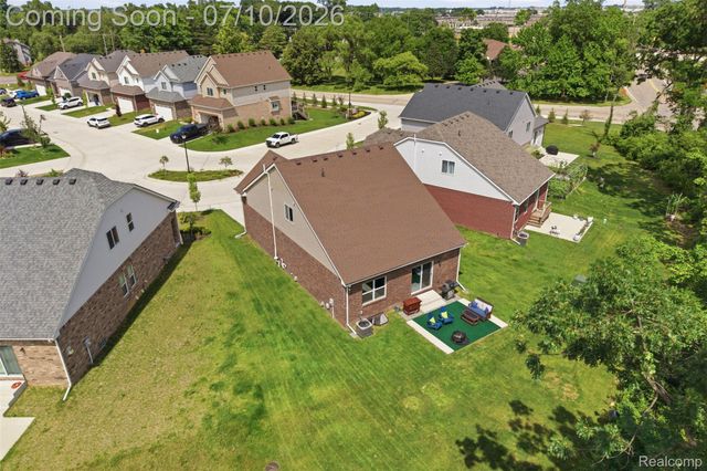 11789 Hines Place Drive, Livonia, MI 48150