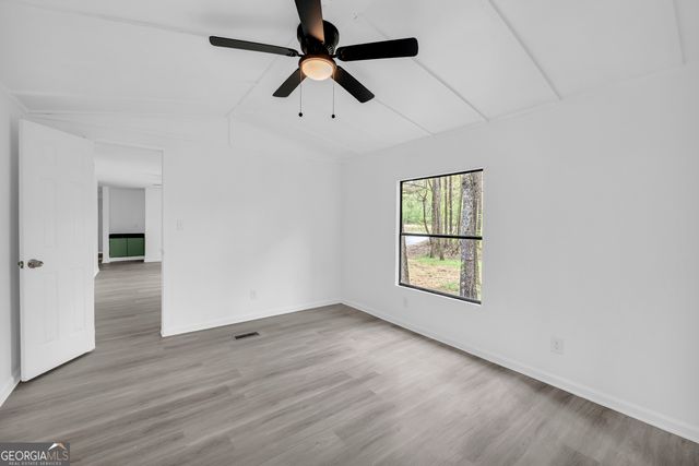 1144 Wolfskin Road, Arnoldsville, GA 30619