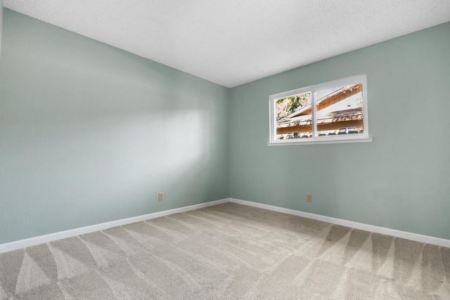 248 W Palo Alto Avenue, Fresno, CA 93704