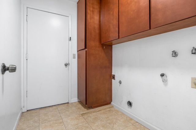 248 W Palo Alto Avenue, Fresno, CA 93704