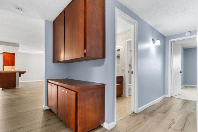 248 W Palo Alto Avenue, Fresno, CA 93704