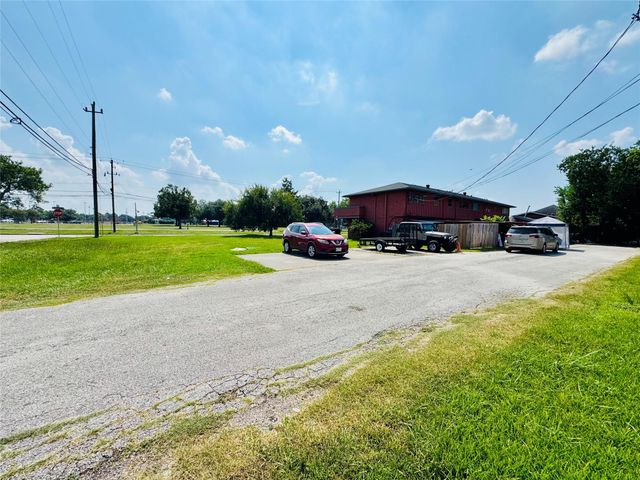 2816 Lafferty Road 4, Pasadena, TX 77502