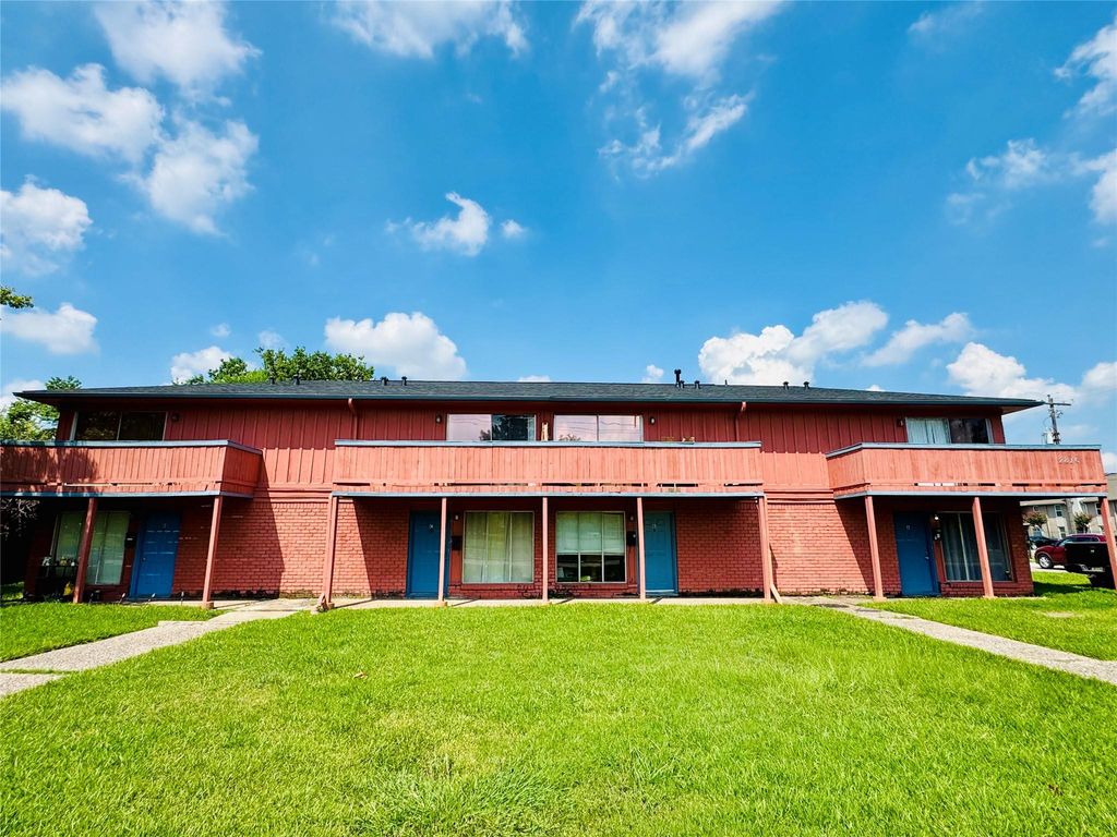 2816 Lafferty Road 4, Pasadena, TX 77502