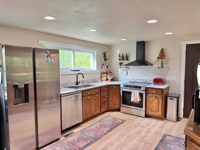245 Morrow Road, Huntington, WV 25701