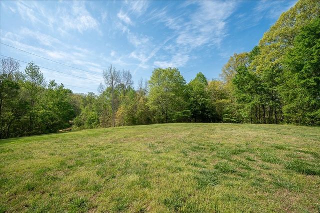 226 Nash Rd, Summertown, TN 38483