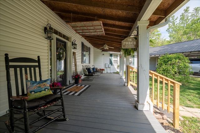 226 Nash Rd, Summertown, TN 38483