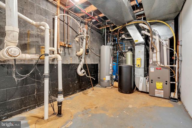 1080 PEDERSON BLVD, Atco, NJ 08004