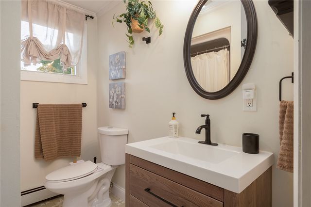 441 Farnum Pike, Smithfield, RI 02917