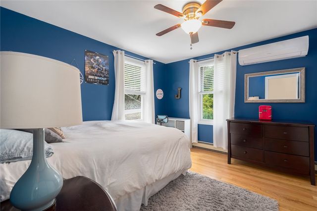 441 Farnum Pike, Smithfield, RI 02917