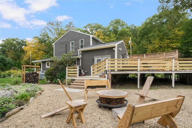 441 Farnum Pike, Smithfield, RI 02917