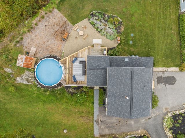 441 Farnum Pike, Smithfield, RI 02917