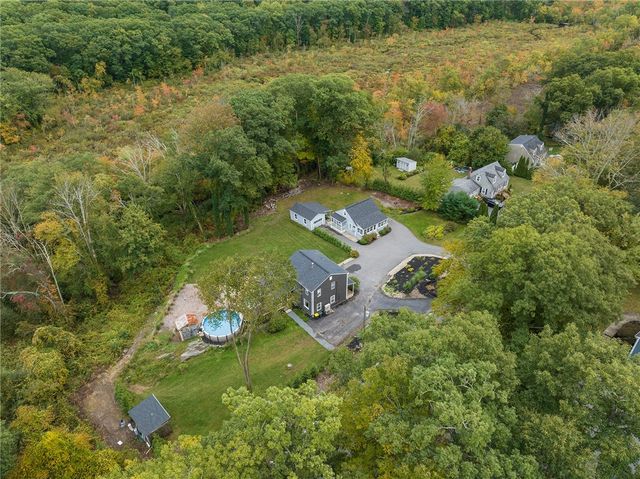 441 Farnum Pike, Smithfield, RI 02917