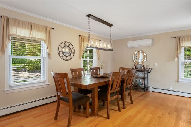 441 Farnum Pike, Smithfield, RI 02917