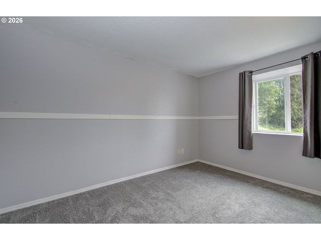 616 N 4TH Ave, Kelso, WA 98626