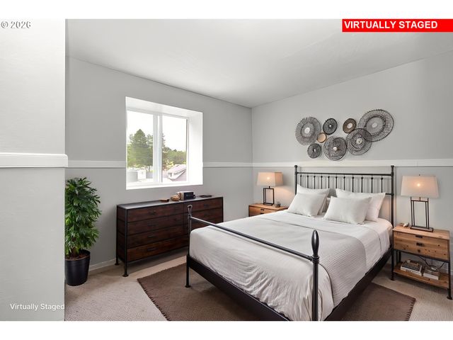 616 N 4TH Ave, Kelso, WA 98626