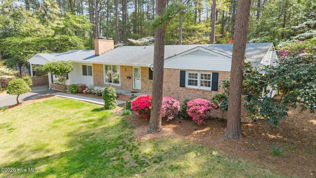 1055 Inverness Road, Southern Pines, NC 28387