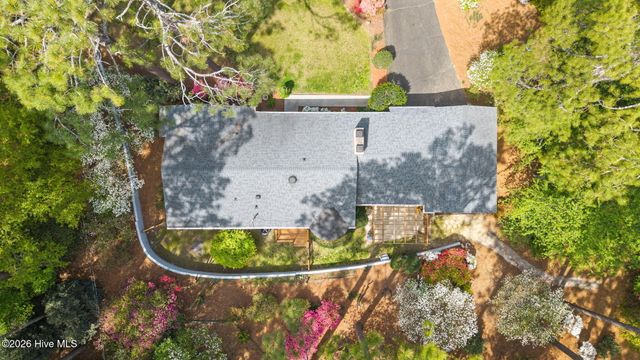 1055 Inverness Road, Southern Pines, NC 28387