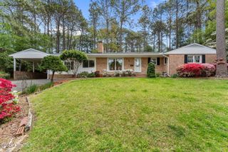 1055 Inverness Road, Southern Pines, NC 28387