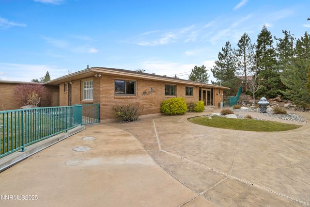 1885 Solari Drive, Reno, NV 89509