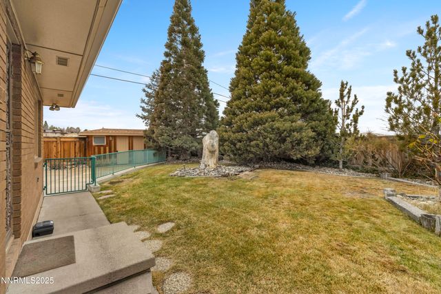 1885 Solari Drive, Reno, NV 89509