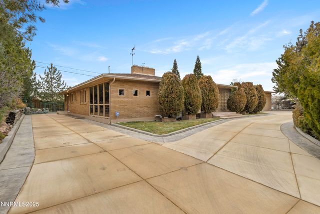 1885 Solari Drive, Reno, NV 89509