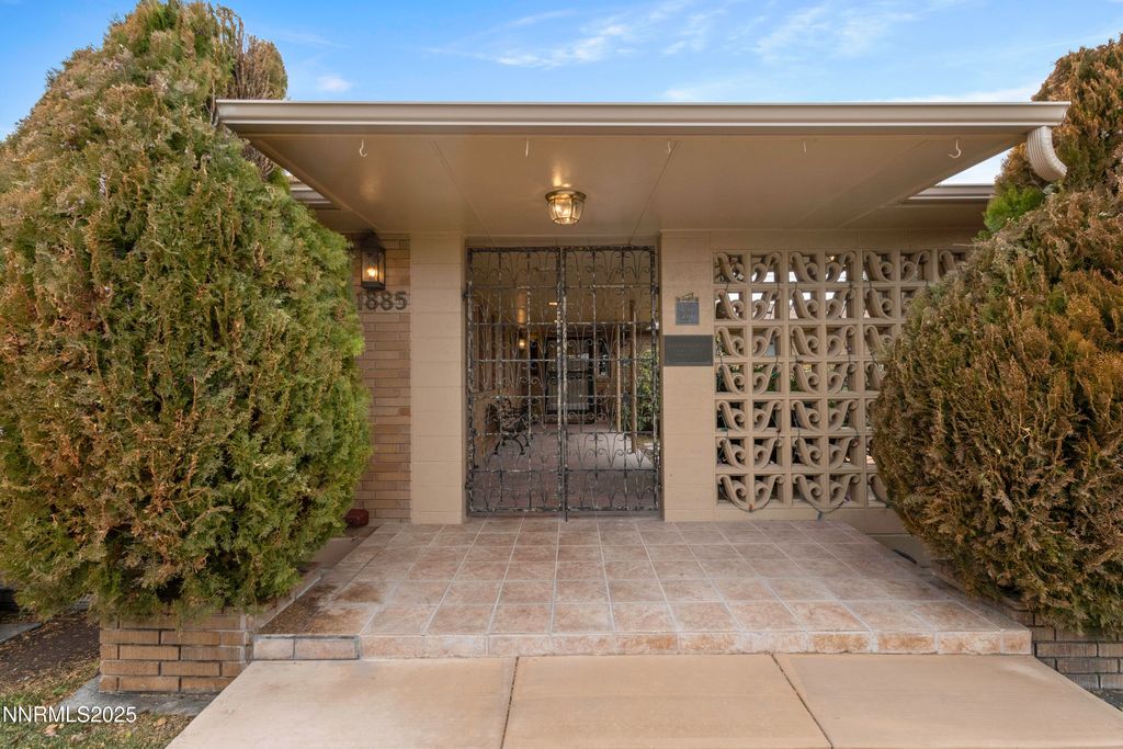 1885 Solari Drive, Reno, NV 89509