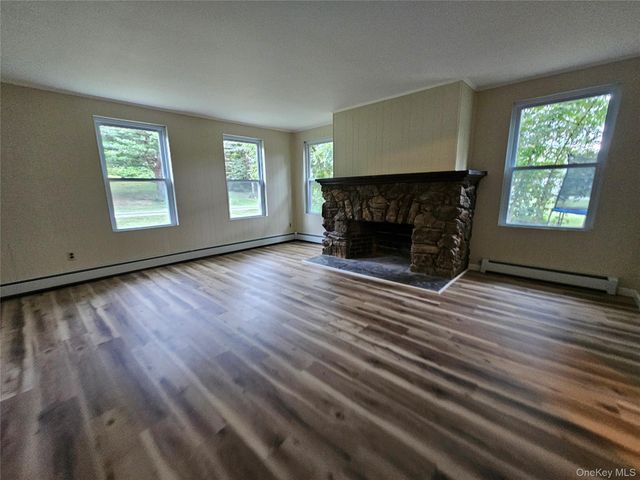 101 Randall Street, Florida, NY 10921