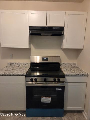 6 Lakewood Court, Jacksonville, NC 28546