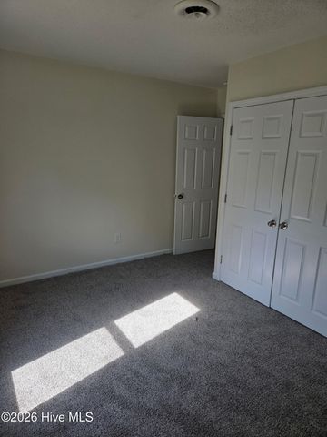 6 Lakewood Court, Jacksonville, NC 28546