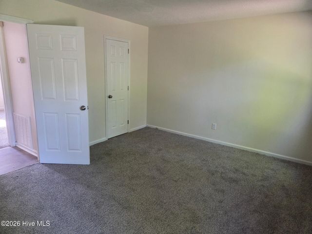 6 Lakewood Court, Jacksonville, NC 28546