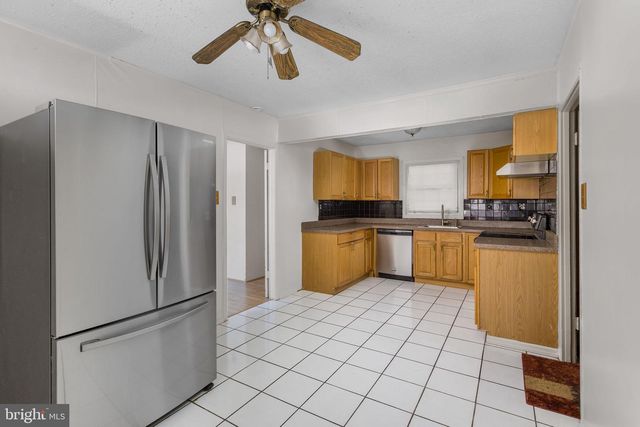 22 TORRINGTON LN, Willingboro, NJ 08046