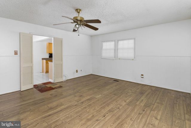 22 TORRINGTON LN, Willingboro, NJ 08046