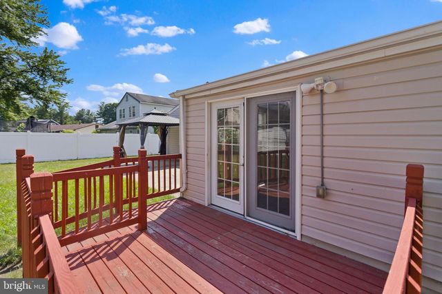 22 TORRINGTON LN, Willingboro, NJ 08046