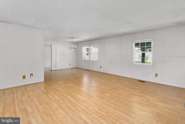 22 TORRINGTON LN, Willingboro, NJ 08046