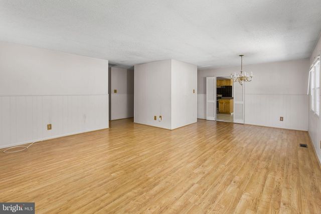 22 TORRINGTON LN, Willingboro, NJ 08046