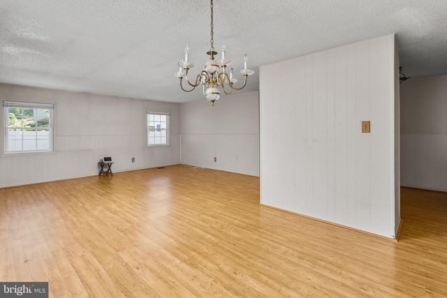 22 TORRINGTON LN, Willingboro, NJ 08046