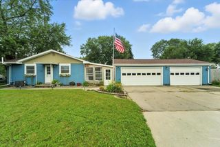 1200 St Andrews Avenue, Waterloo, IA 50701