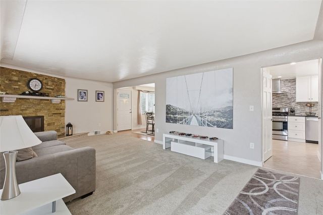 120 Crestview Manor, Carroll Twp, PA 15063