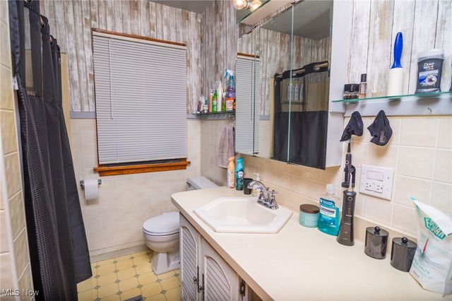 912 & 914 S Zane Highway, Martins Ferry, OH 43935